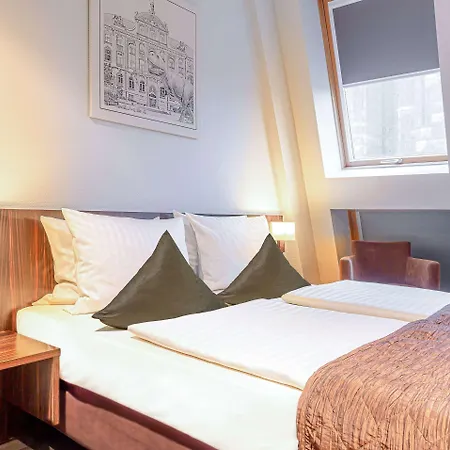 Ramada By Wyndham Frankfurt City Centre-2